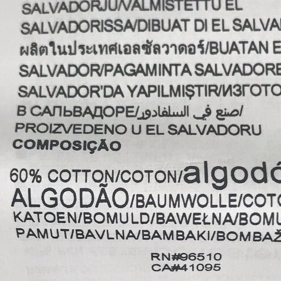 NWT Under Armour White Tee with Allover Graphics - Picture 8 of 13